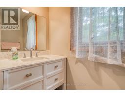 45 PONDVIEW COURT - 22