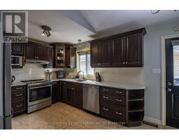 305 HUNGERFORD STREET - 13