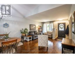 305 HUNGERFORD STREET - 5