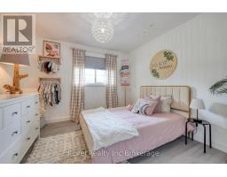 595480 59 HIGHWAY - 17