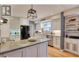 214 STANLEY STREET S - 16
