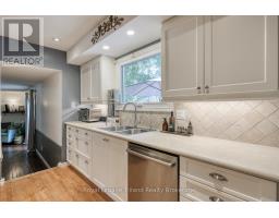 214 STANLEY STREET S - 18
