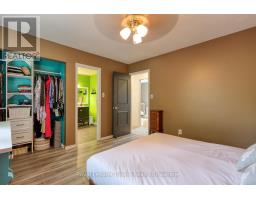 214 STANLEY STREET S - 26