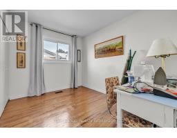 997 VANIER AVENUE - 12