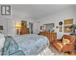 997 VANIER AVENUE - 14