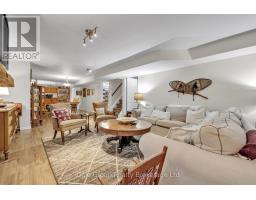 997 VANIER AVENUE - 18