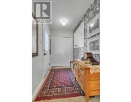 997 VANIER AVENUE - 4