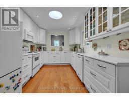 997 VANIER AVENUE - 9