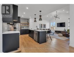 101 GRAYDON DRIVE - 32