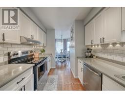 14 - 10 DUFFERIN STREET - 15