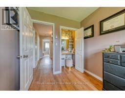 14 - 10 DUFFERIN STREET - 28