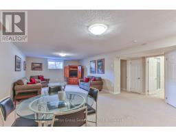 38 - 540 SPITFIRE STREET - 30