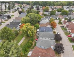 53 HAWKINS CRESCENT - 27