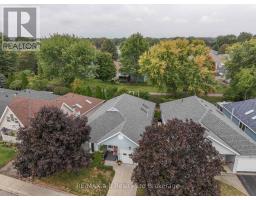 53 HAWKINS CRESCENT - 28