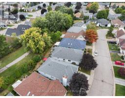 53 HAWKINS CRESCENT - 30