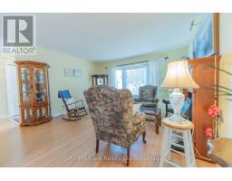 53 HAWKINS CRESCENT - 9