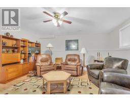 37 CROW CRESCENT - 17