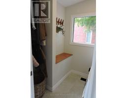 641 MAIN STREET N - 24