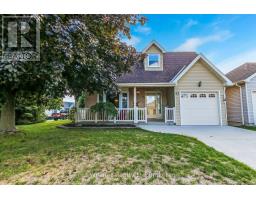 62 EDWIN CRESCENT - 1