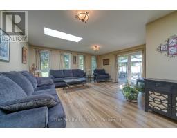 255 CARTIER DRIVE - 19