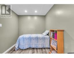 209 NORTH STREET E - 18