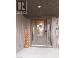 675 ELIZABETH STREET - 2