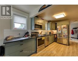 729 HOUNSFIELD STREET - 12