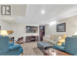 15 GAMBLE LANE - 26