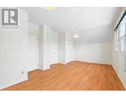 22 MAIN STREET E - 15