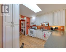 55 FAIRS CRESCENT - 15