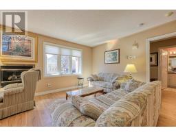 55 FAIRS CRESCENT - 18