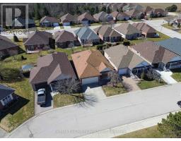 55 FAIRS CRESCENT - 45