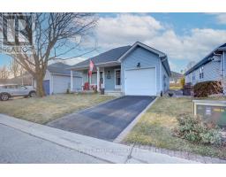 26 EDWIN CRESCENT - 1