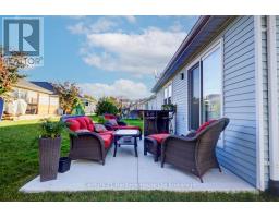 26 EDWIN CRESCENT - 25