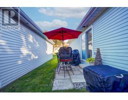 26 EDWIN CRESCENT - 26