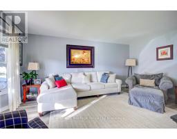 26 EDWIN CRESCENT - 9