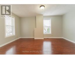 72-74 BROCK STREET E - 10