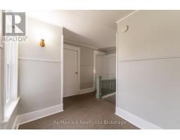72-74 BROCK STREET E - 21