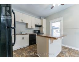 72-74 BROCK STREET E - 30