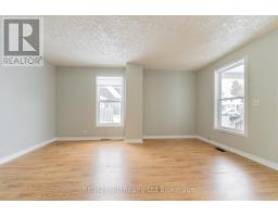 72-74 BROCK STREET E - 31