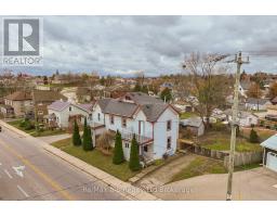 72-74 BROCK STREET E - 45