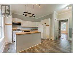 72-74 BROCK STREET E - 5