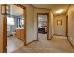 596124 STRATHALLAN ROAD - 24