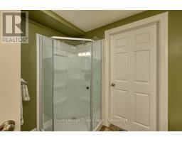 596124 STRATHALLAN ROAD - 37