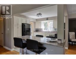 192 GREENLEAF CRESCENT - 10