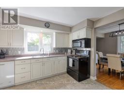 192 GREENLEAF CRESCENT - 15