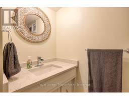192 GREENLEAF CRESCENT - 27