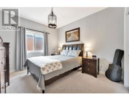 693 SOUTHWOOD WAY - 18