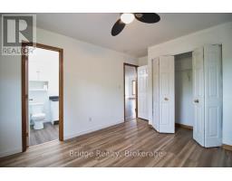 35 GREENFIELD LANE - 16