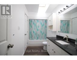 35 GREENFIELD LANE - 17
